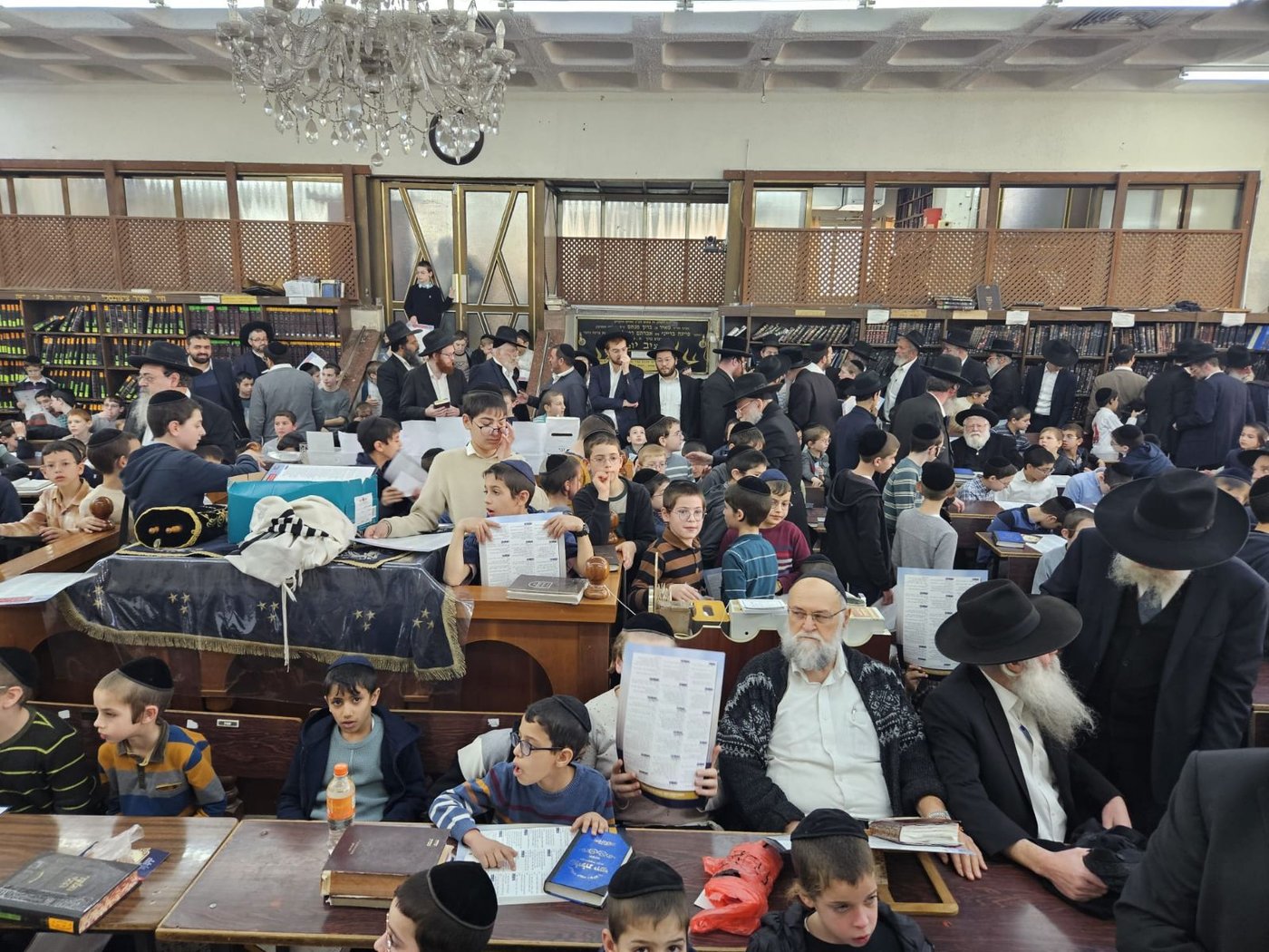 תענית אסתר אצל הגר"י זילברשטיין