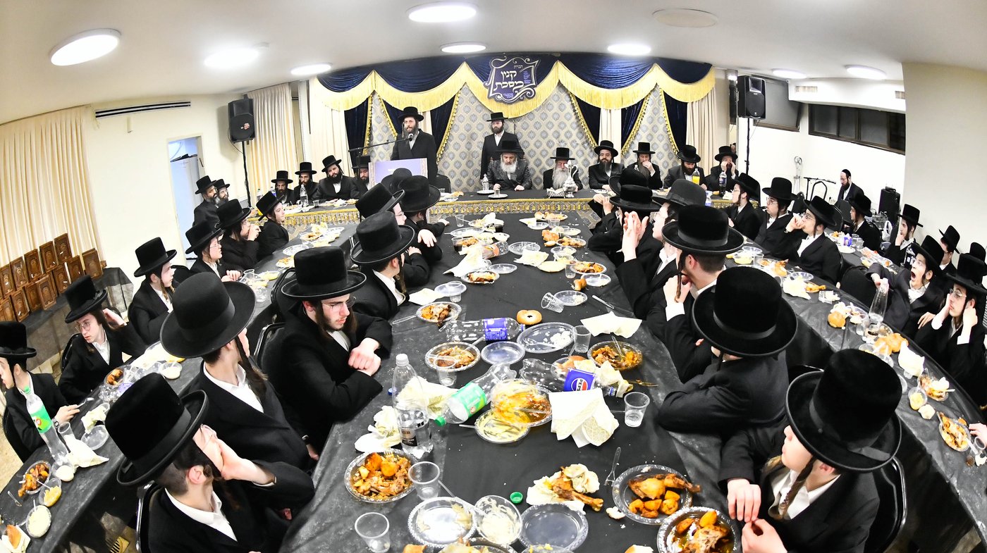 מעמד כבוד התורה בזוטשקא אמסנא