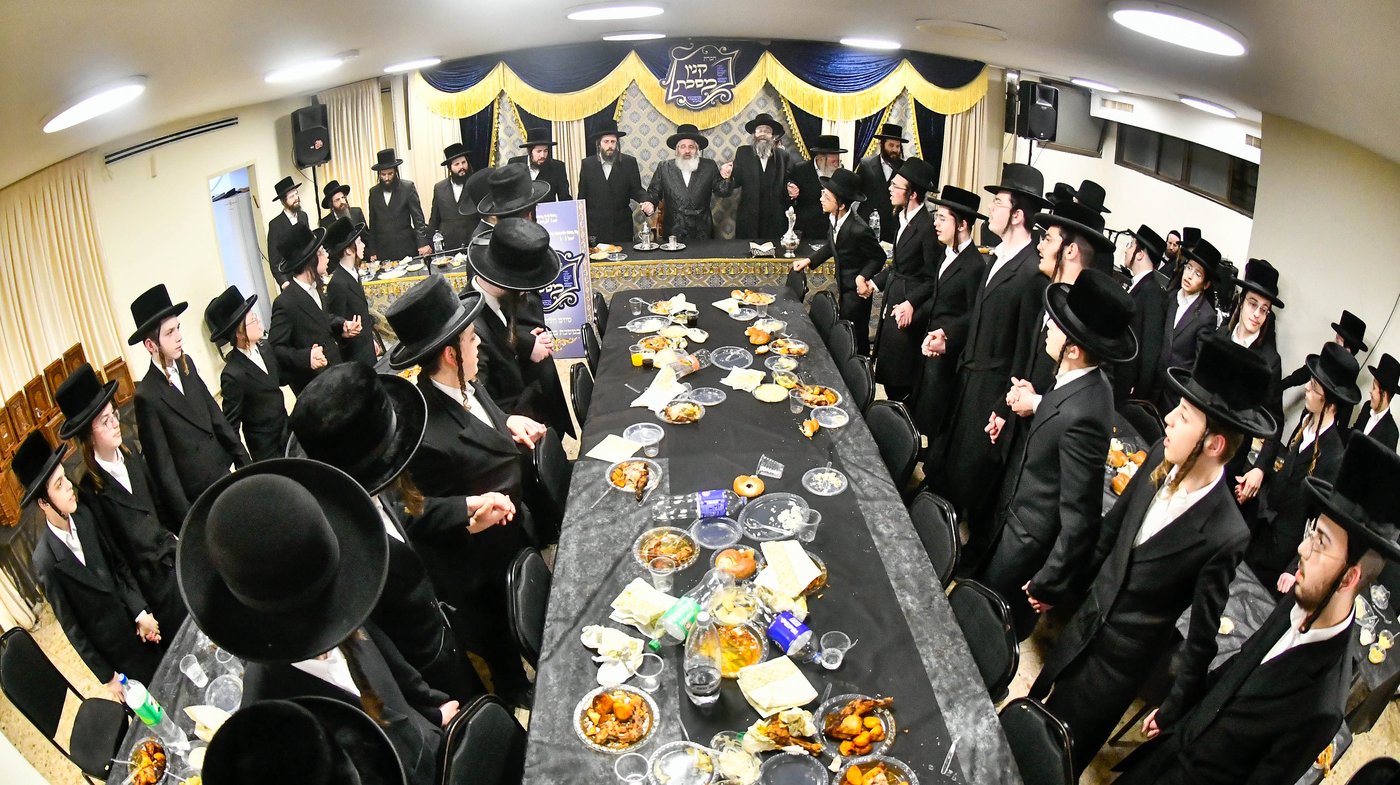 מעמד כבוד התורה בזוטשקא אמסנא