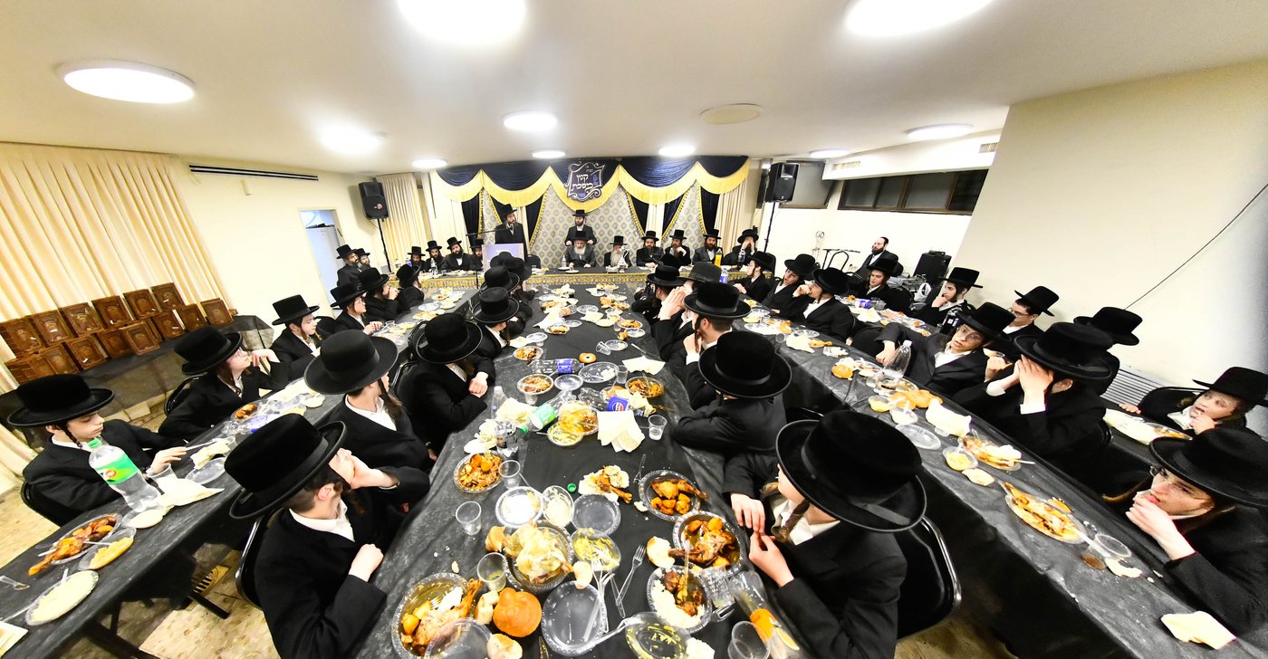 מעמד כבוד התורה בזוטשקא אמסנא