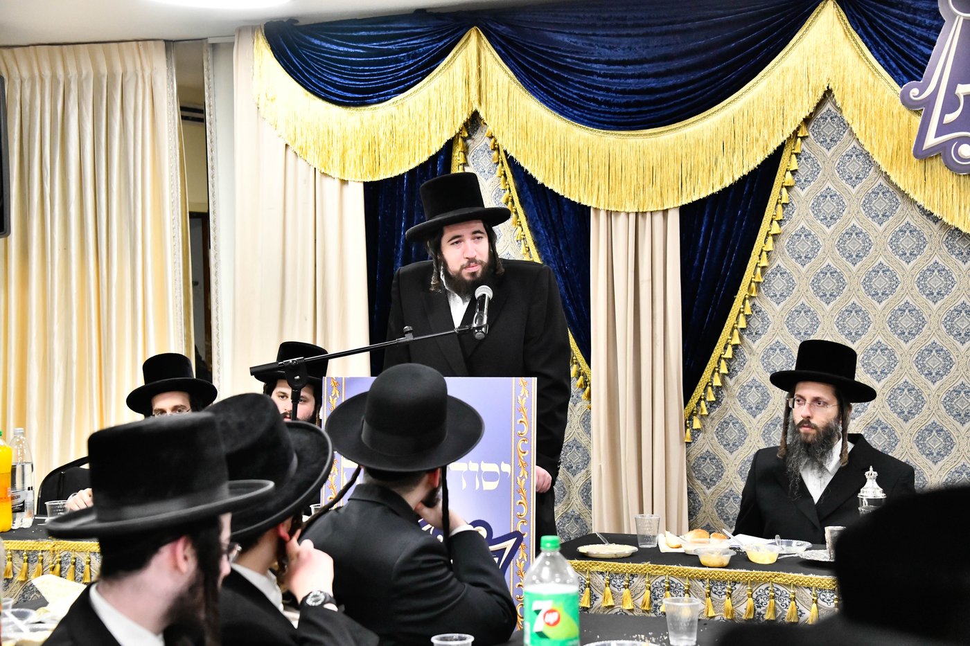 מעמד כבוד התורה בזוטשקא אמסנא