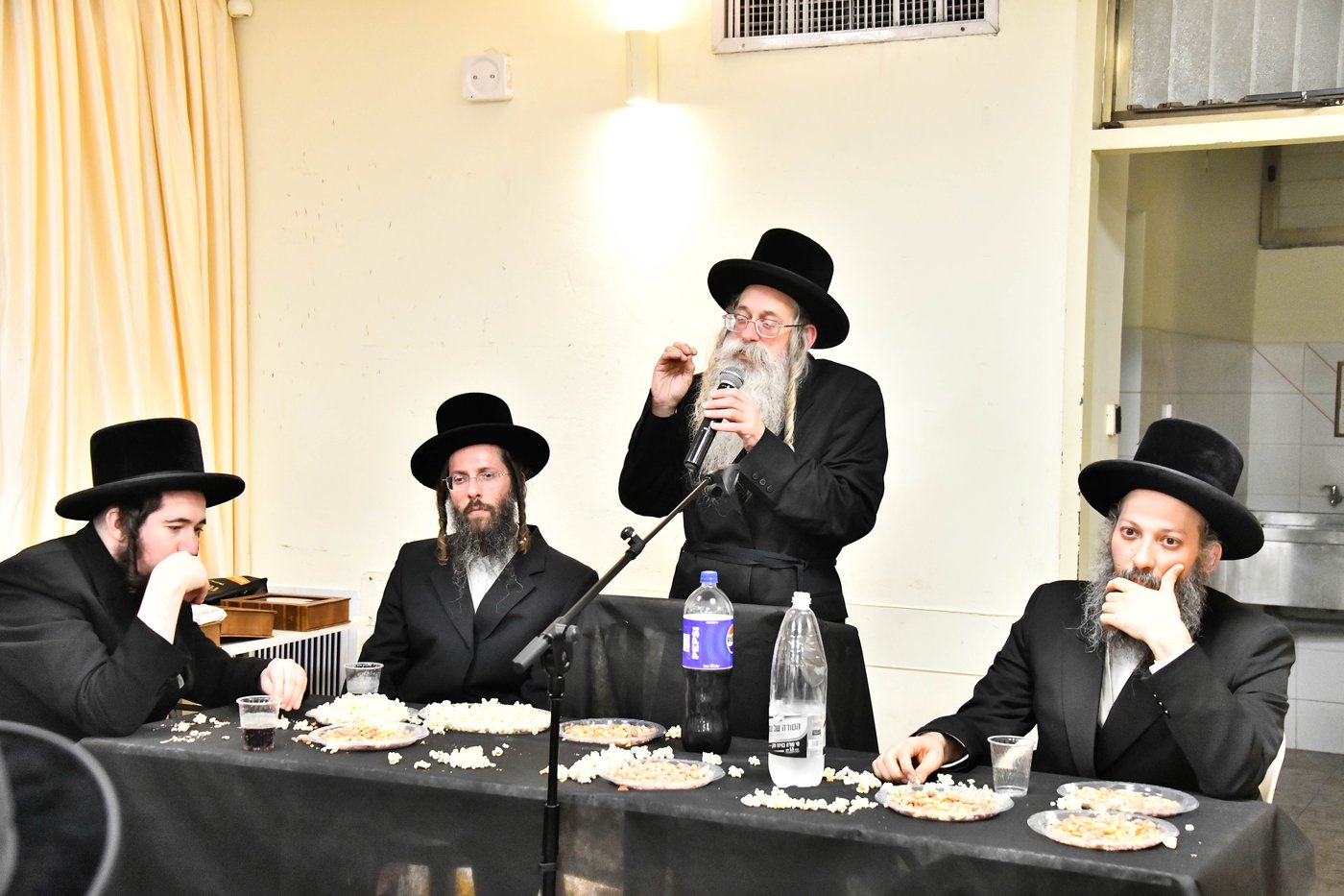 מעמד כבוד התורה בזוטשקא אמסנא