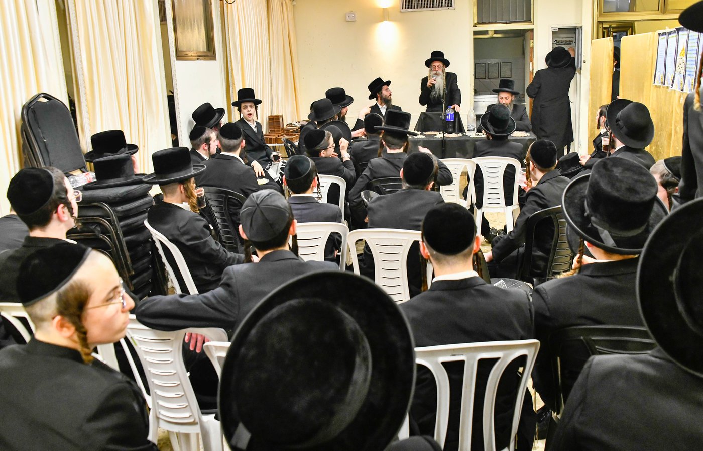 מעמד כבוד התורה בזוטשקא אמסנא