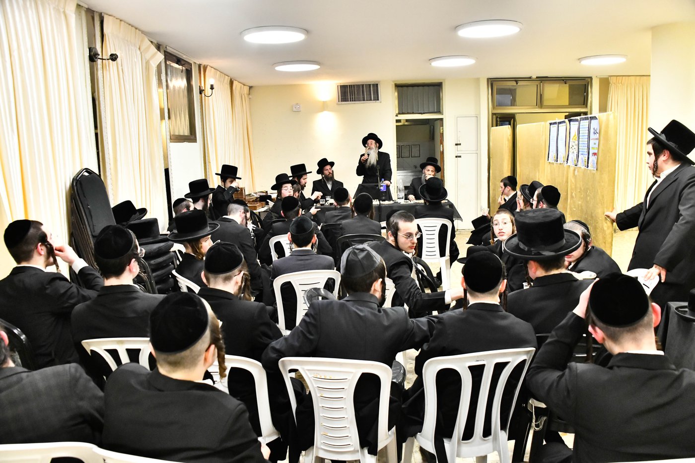 מעמד כבוד התורה בזוטשקא אמסנא