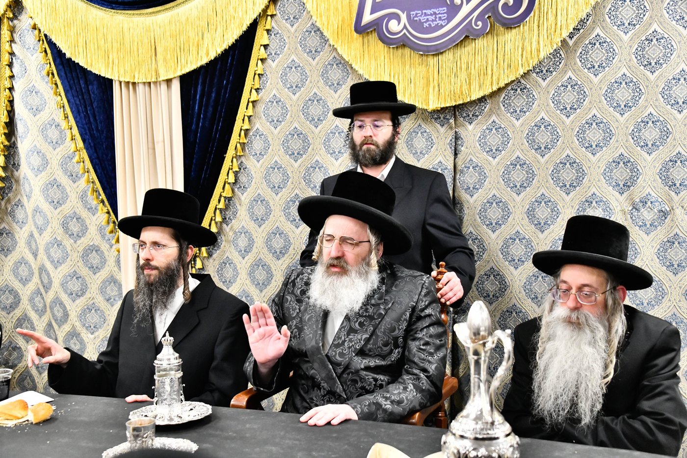 מעמד כבוד התורה בזוטשקא אמסנא