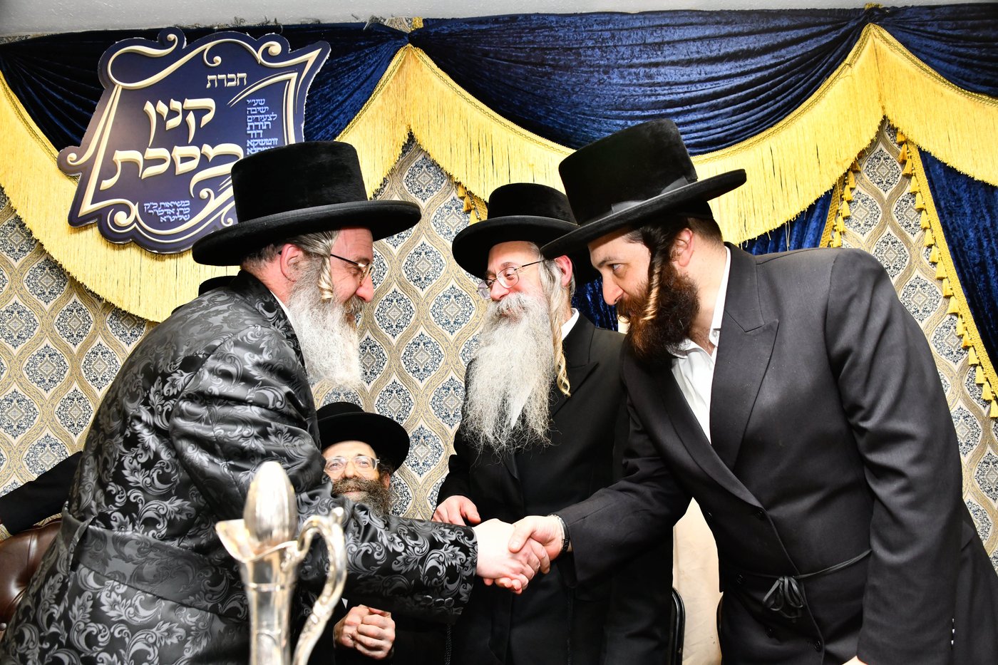 מעמד כבוד התורה בזוטשקא אמסנא