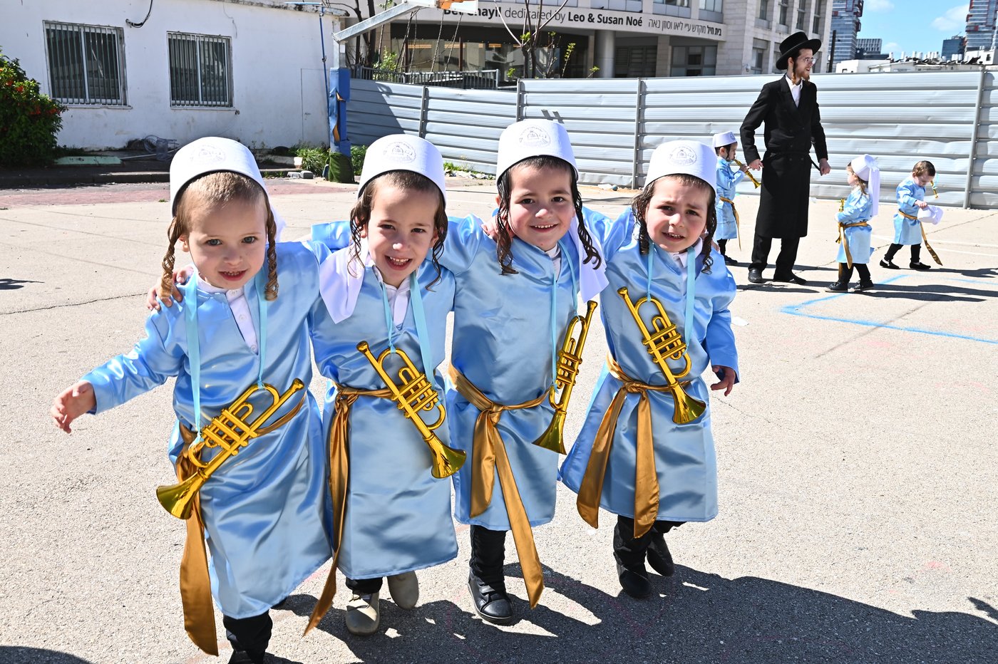 מסיבת פורים לילדי ת"ת כלל חסידי בפרדס כץ