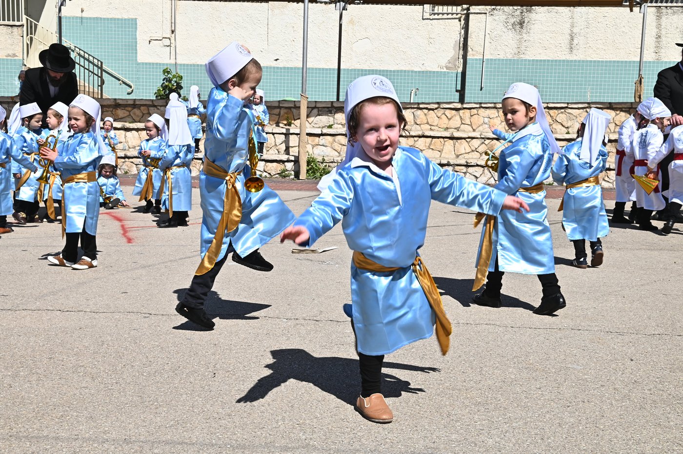 מסיבת פורים לילדי ת"ת כלל חסידי בפרדס כץ