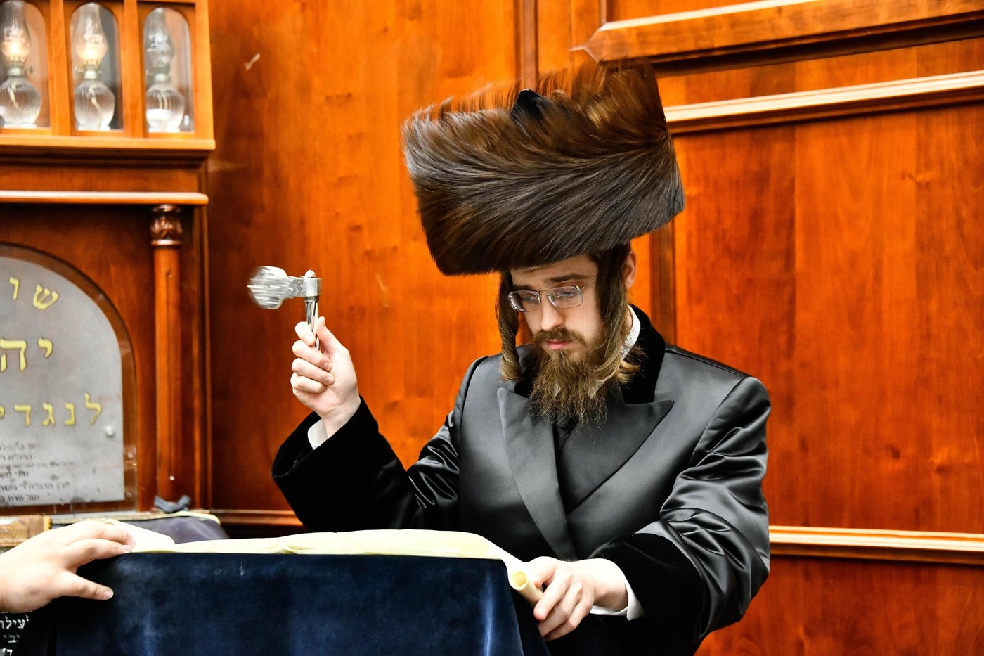 קריאת המגילה בחצה"ק סאדיגורה