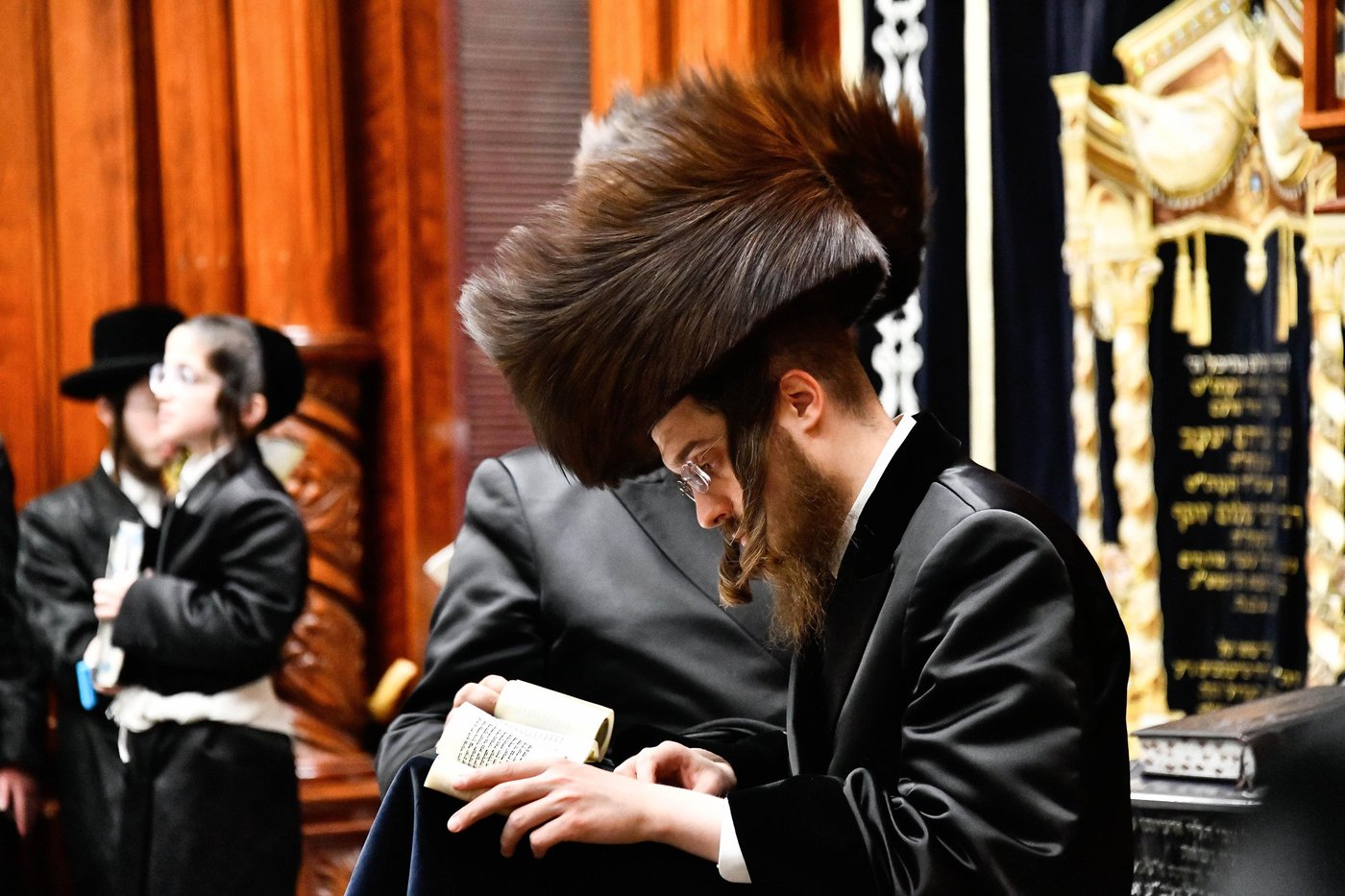 קריאת המגילה בחצה"ק סאדיגורה