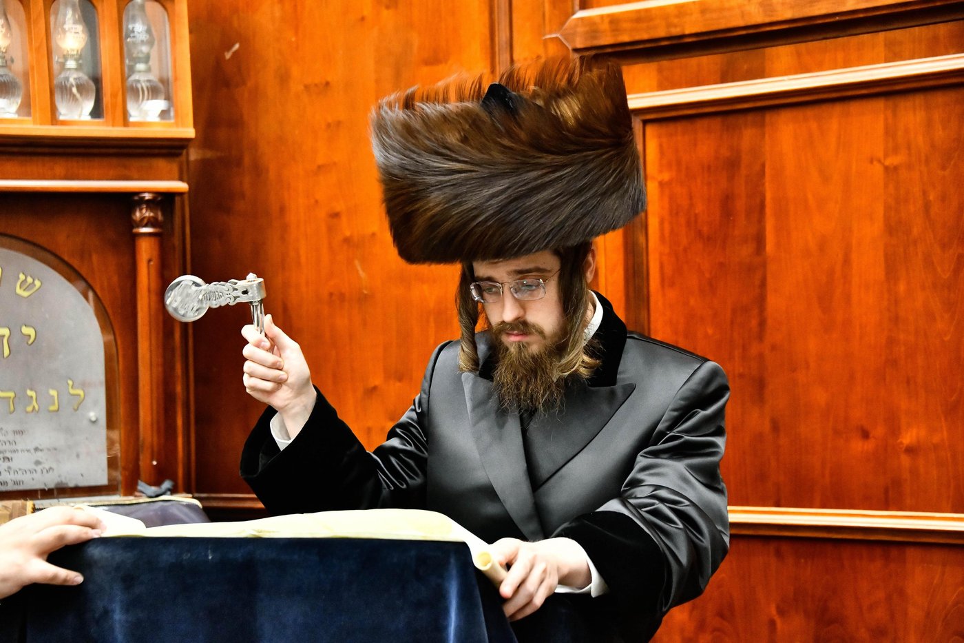 קריאת המגילה בחצה"ק סאדיגורה