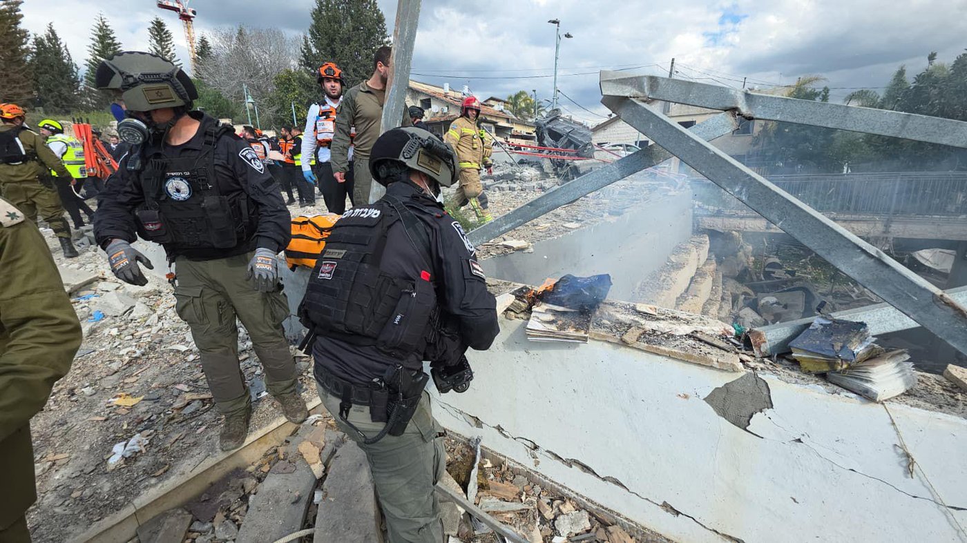 אחרי השקט: רצף מטחים מאיראן לרחבי הארץ - צה"ל תוקף באיראן ולבנון