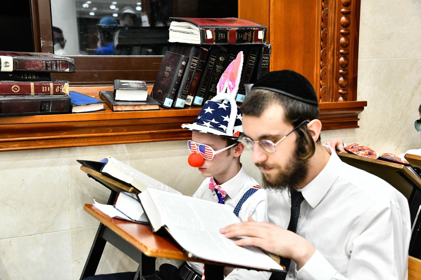 ליל פורים בישיבת בית מדרש עליון