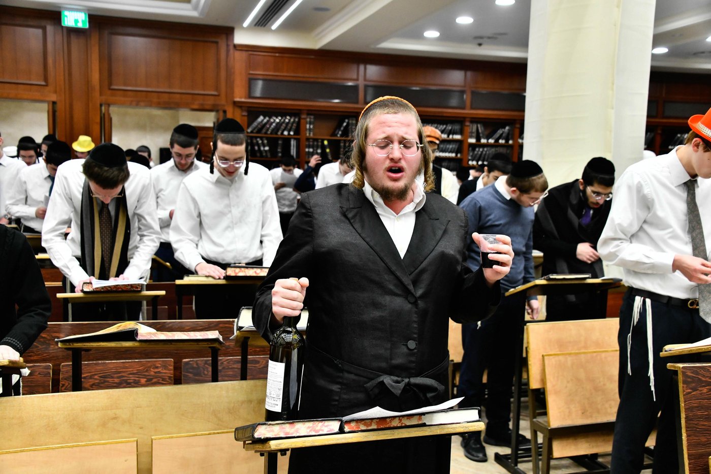 ליל פורים בישיבת בית מדרש עליון