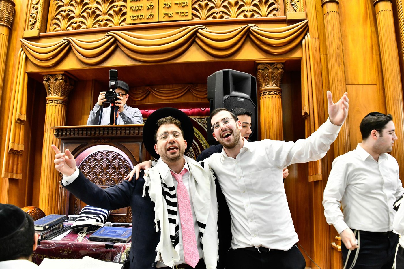 ליל פורים בישיבת פוניבז'