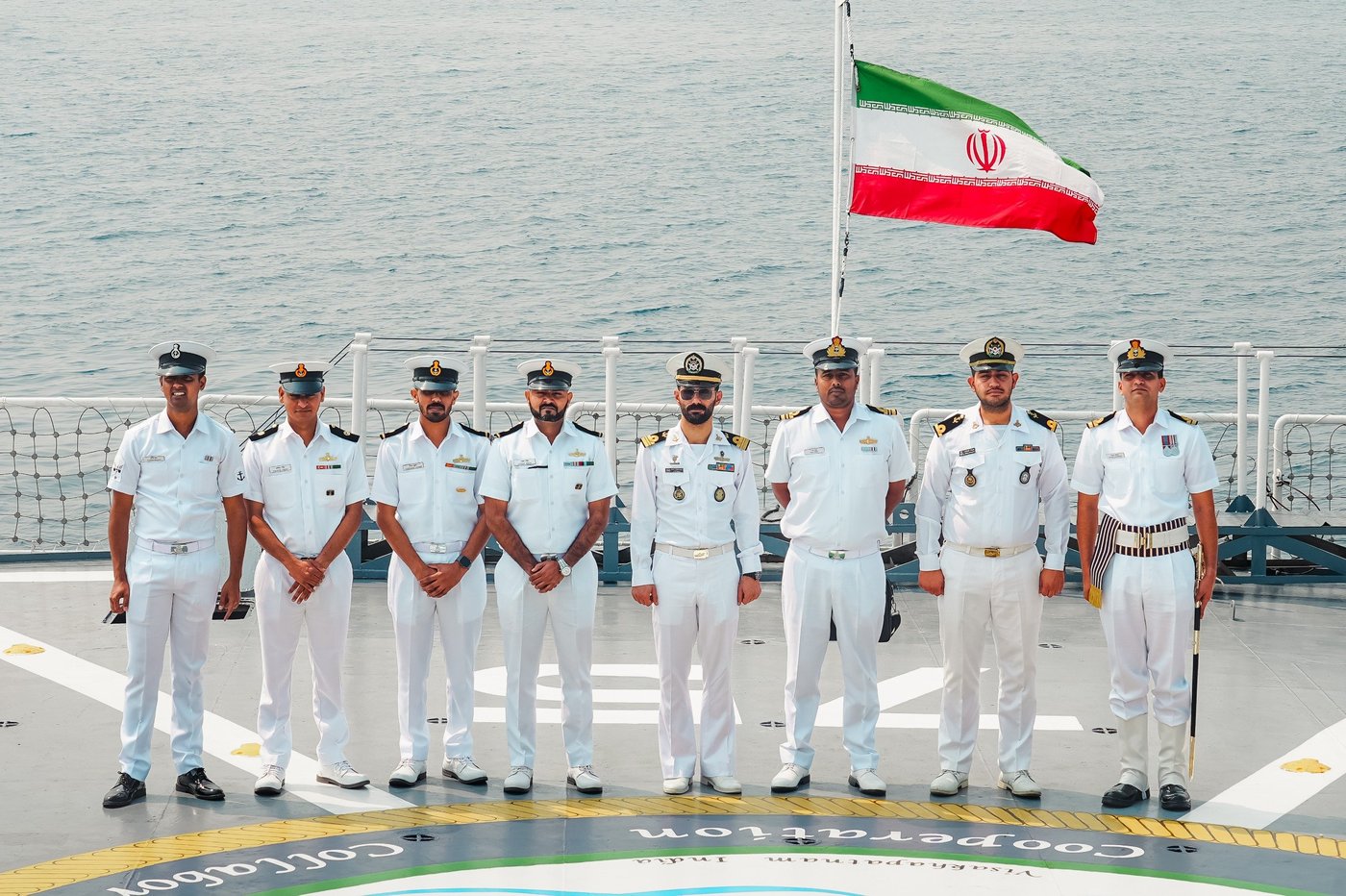 דרמה לחופי סרי לנקה: 80 הרוגים בספינת המלחמה האיראנית שהותקפה ע"י צוללת אמריקנית