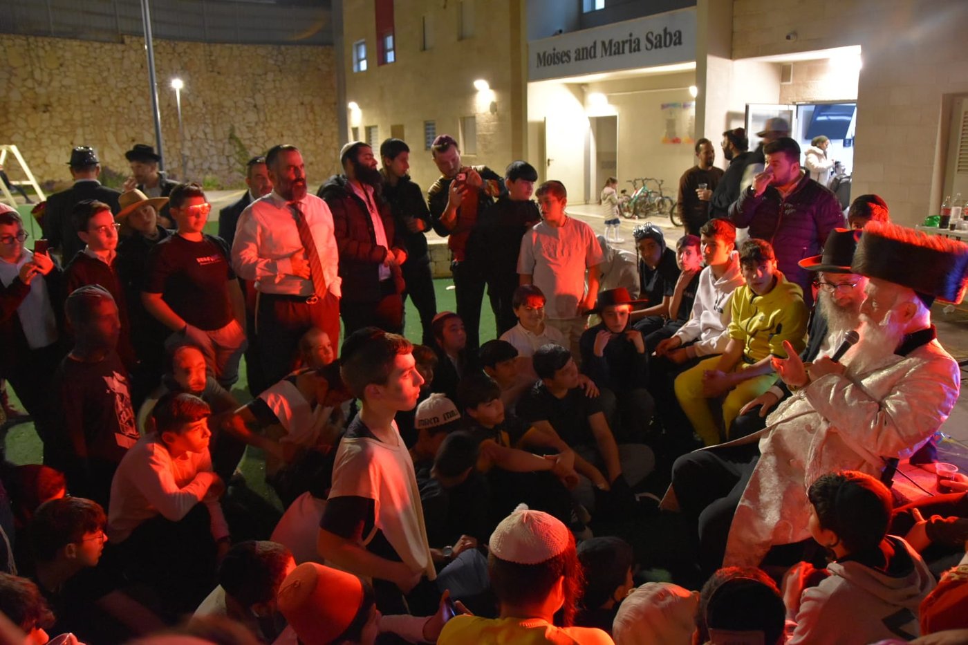 פורים אצל הגרי"ד גרוסמן