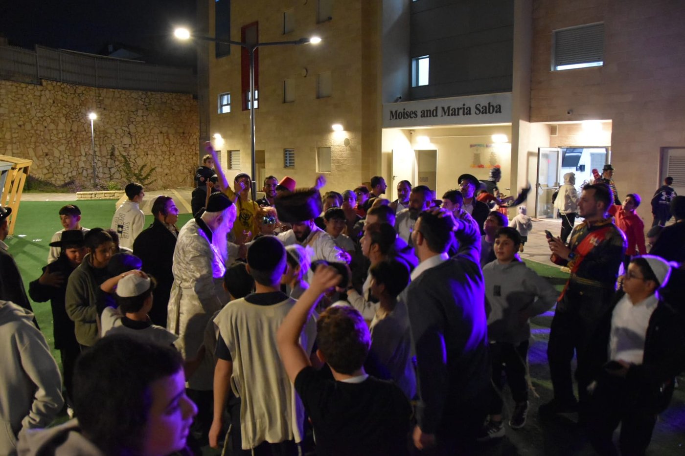 פורים אצל הגרי"ד גרוסמן