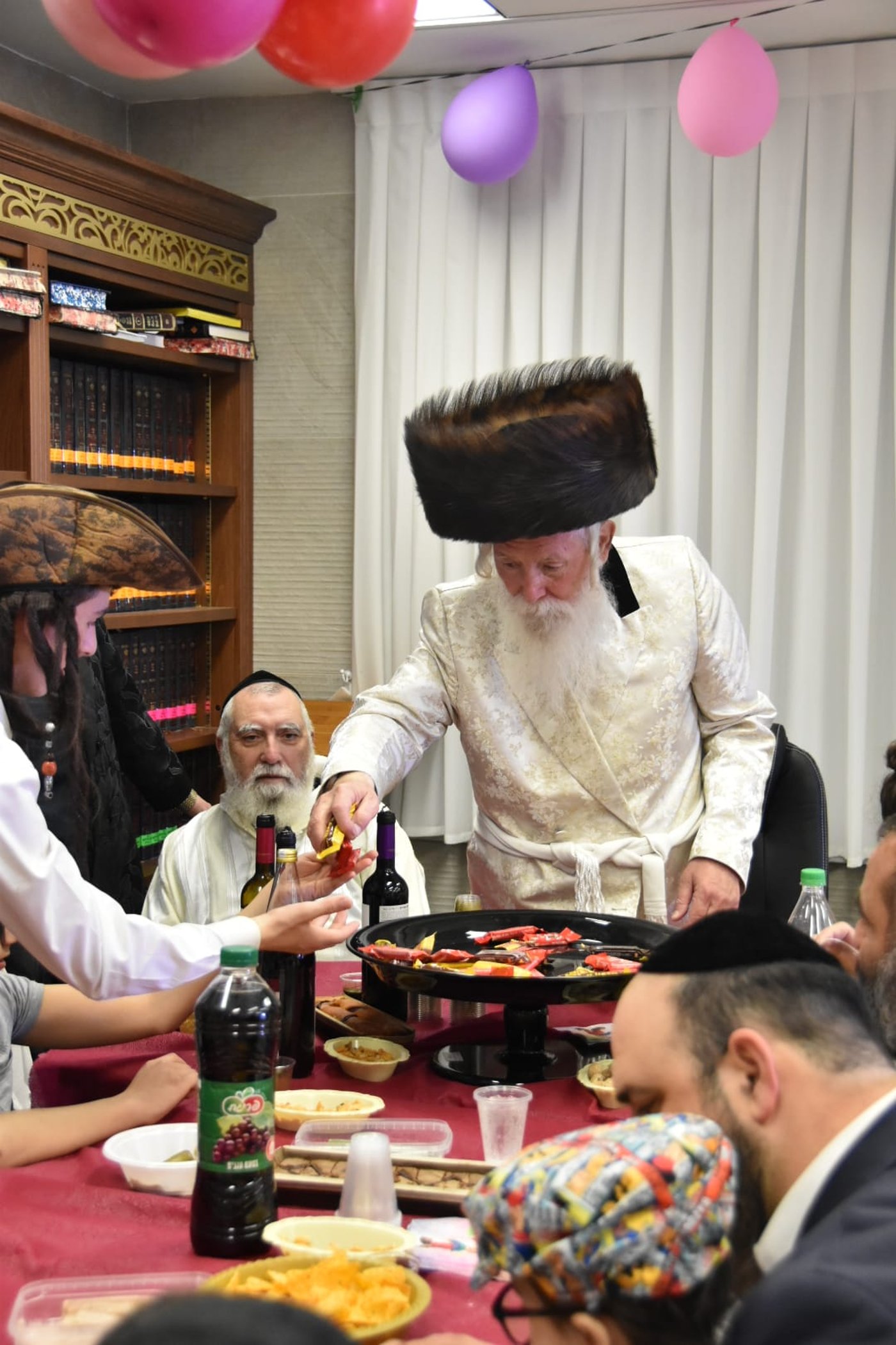 פורים אצל הגרי"ד גרוסמן