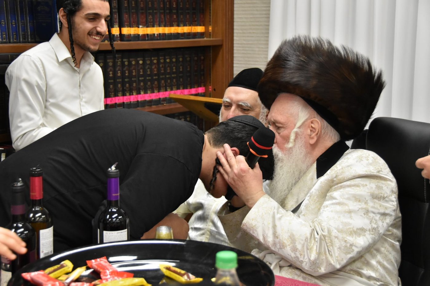 פורים אצל הגרי"ד גרוסמן