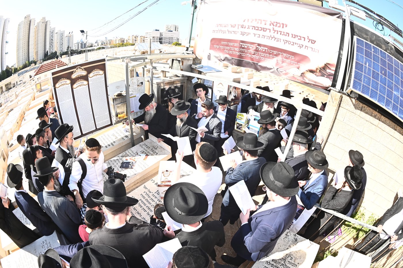 עליה לציון של הגר"ח קנייבסקי זצ"ל