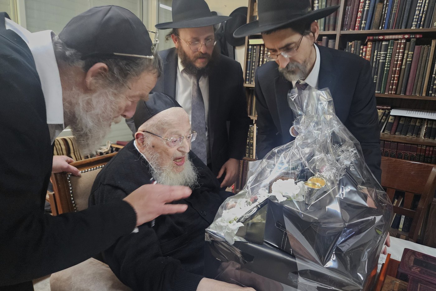 פורים בצל הגרמ"צ ברגמן 