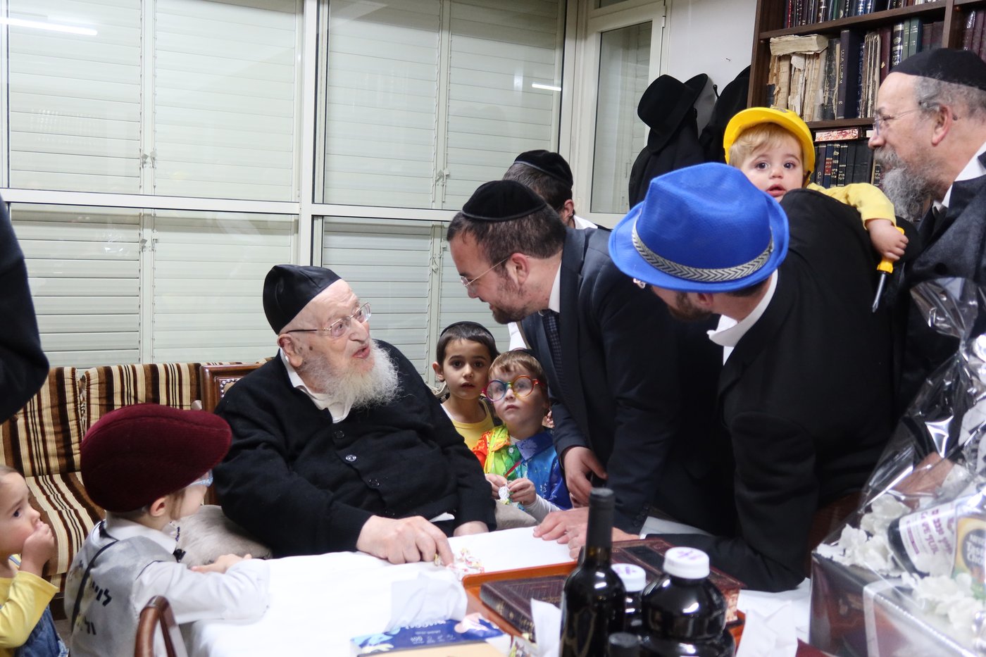 פורים בצל הגרמ"צ ברגמן 