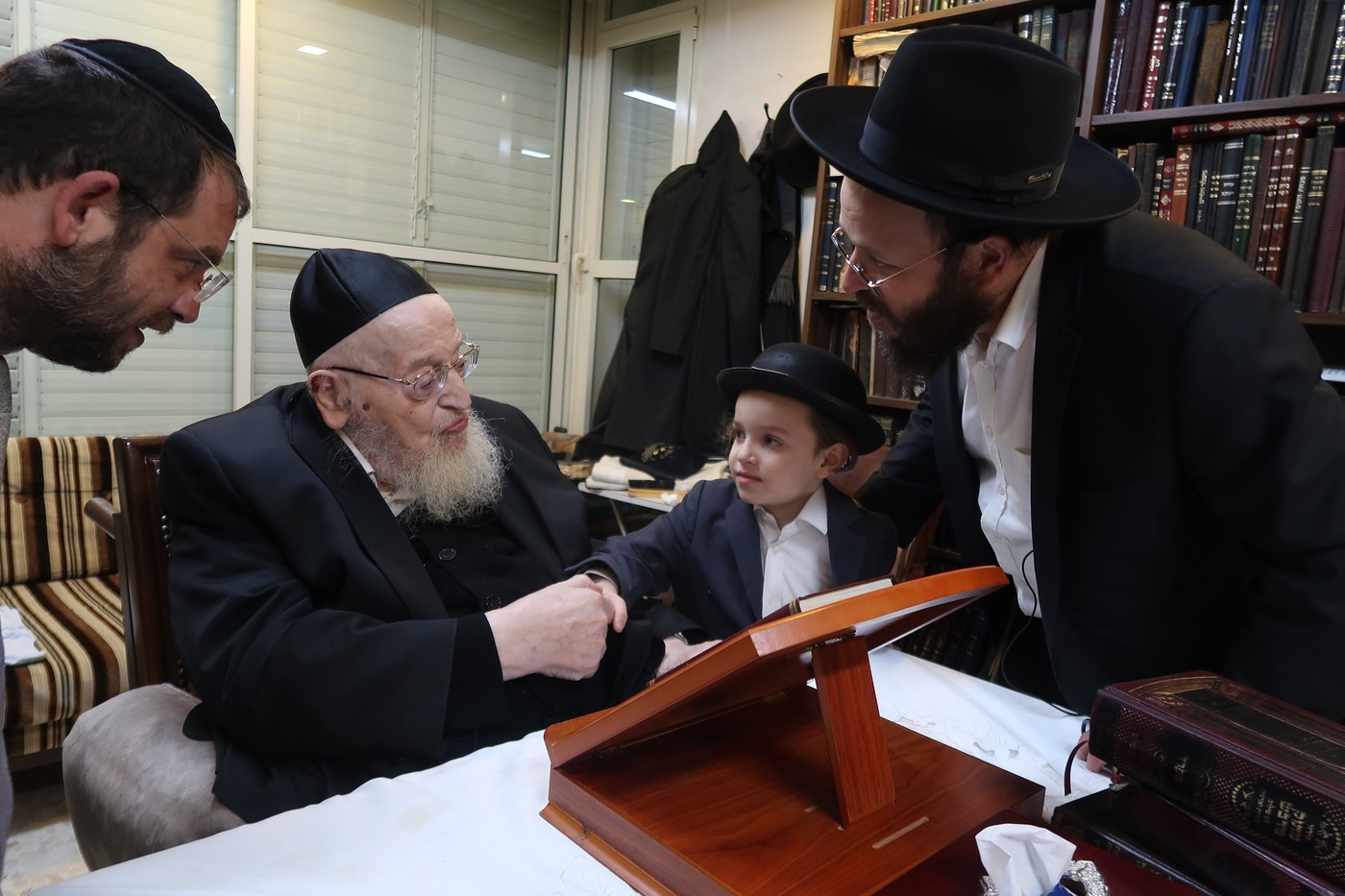 פורים בצל הגרמ"צ ברגמן 