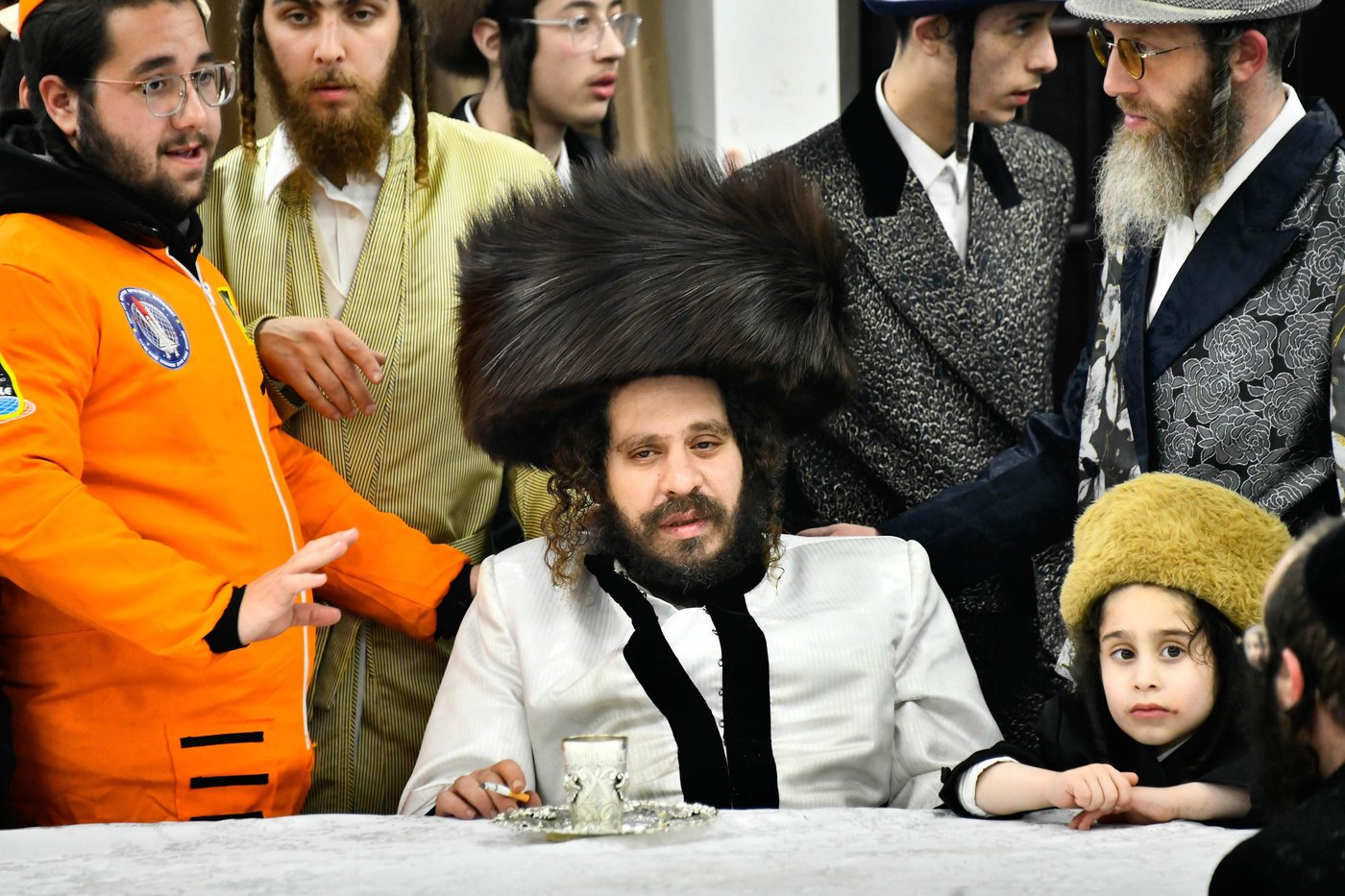 פורים אצל האדמו"ר מקרעטשניף כפר עטה