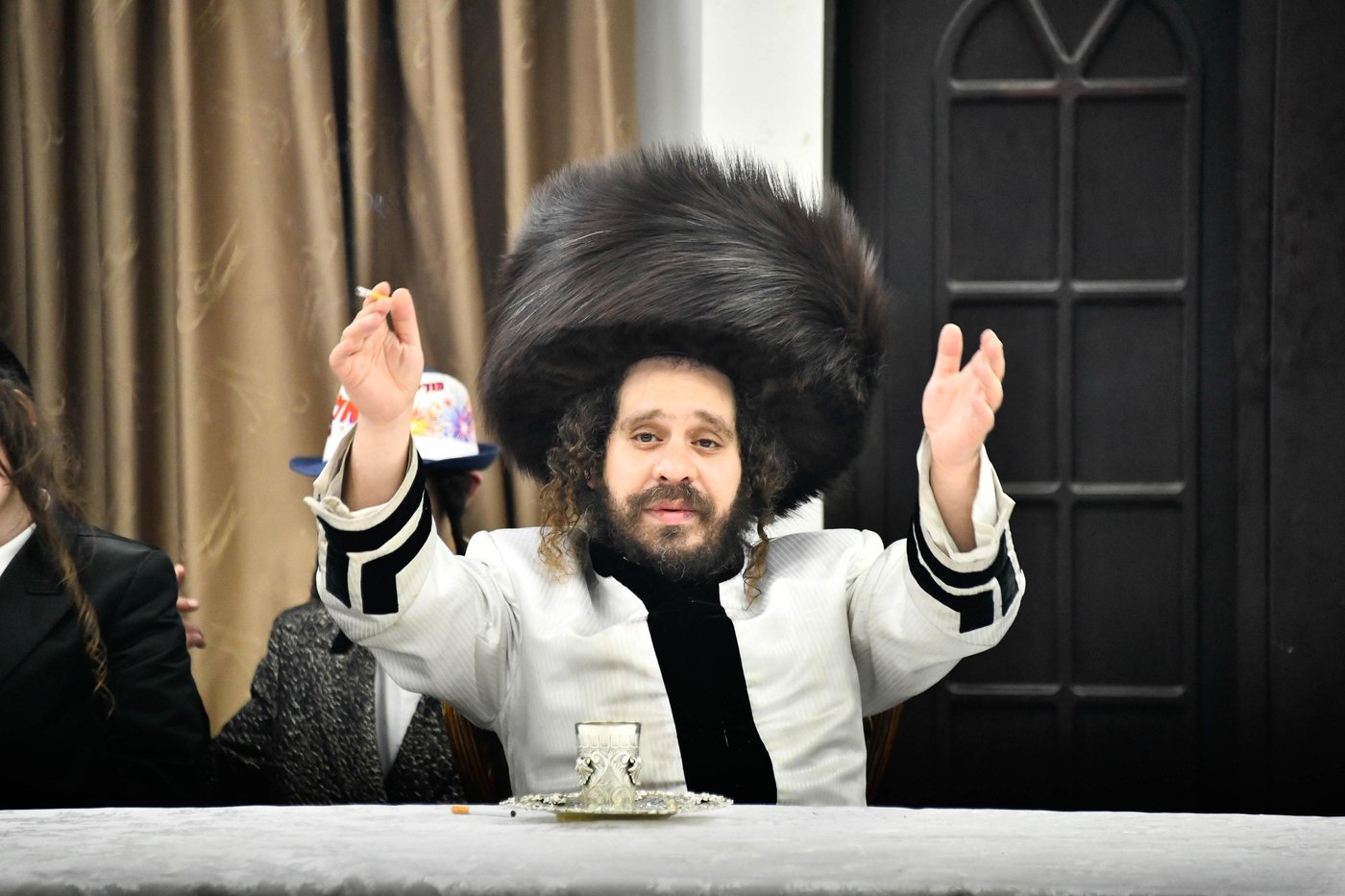 פורים אצל האדמו"ר מקרעטשניף כפר עטה