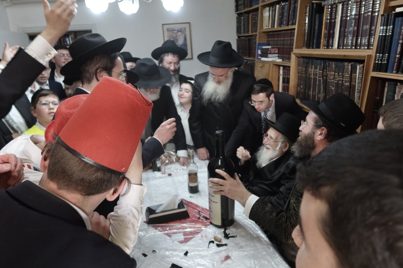 פורים אצל הגר"ע אויערבאך