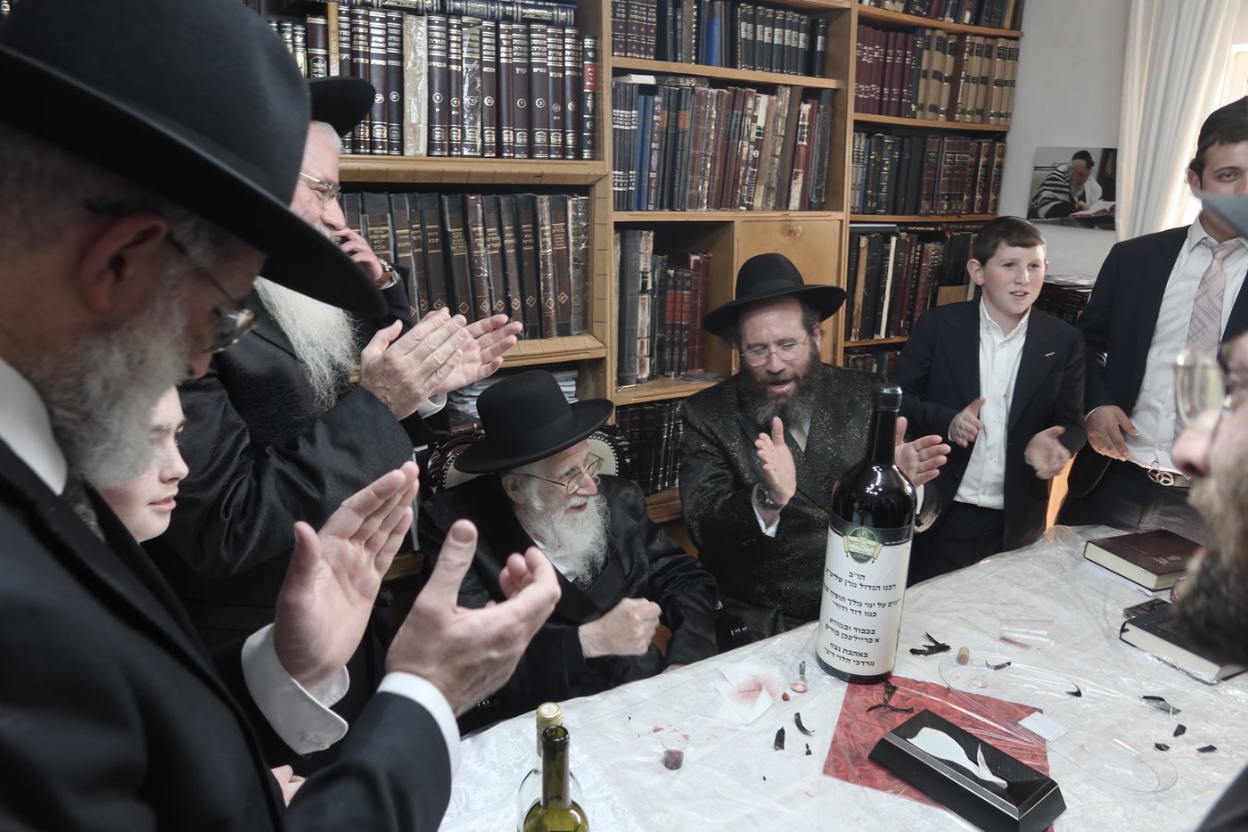 פורים אצל הגר"ע אויערבאך