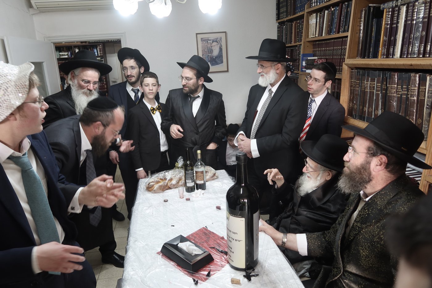 פורים אצל הגר"ע אויערבאך