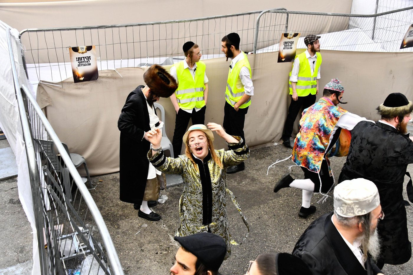 פורים בצל הגה"צ רבי יעקב מאיר שכטר