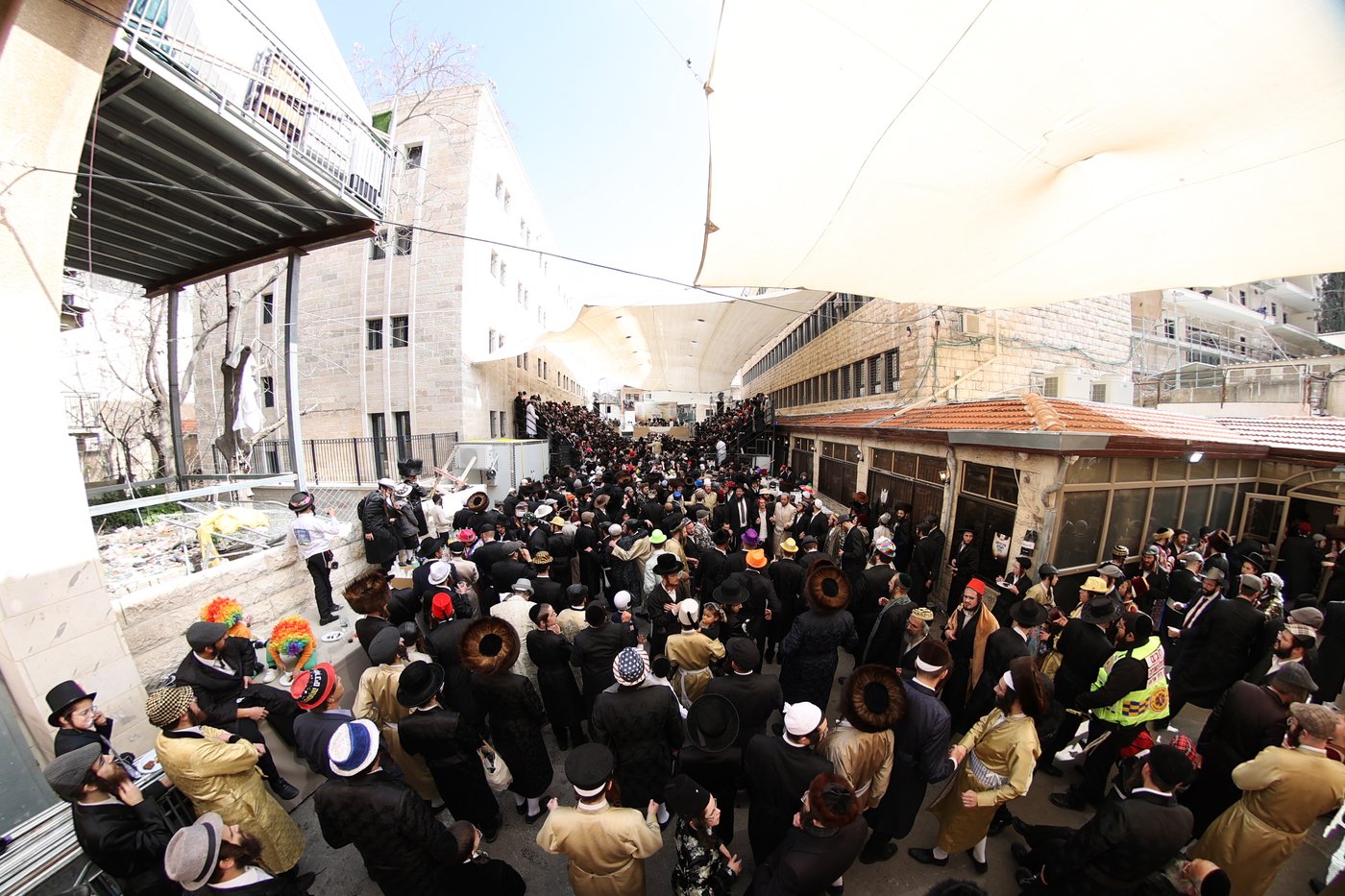 פורים בצל הגה"צ רבי יעקב מאיר שכטר