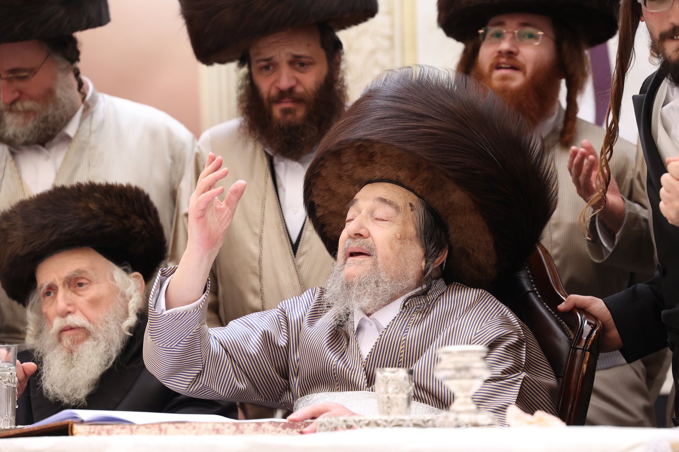 פורים בצל הגה"צ רבי יעקב מאיר שכטר