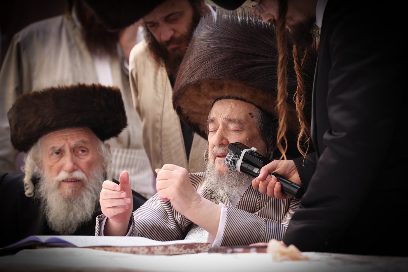 פורים בצל הגה"צ רבי יעקב מאיר שכטר