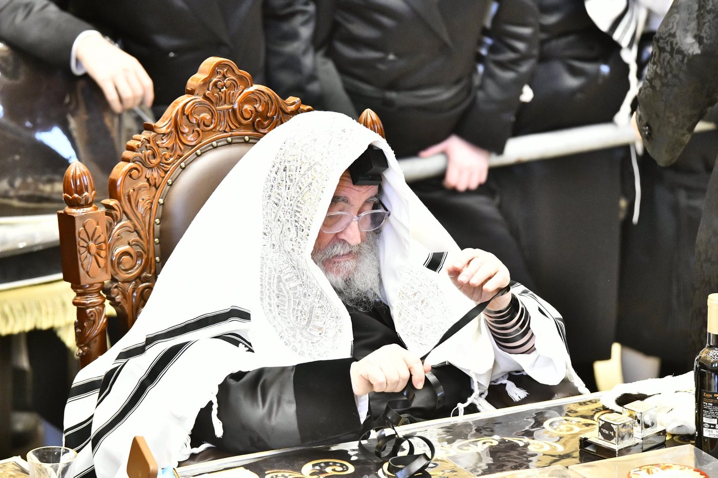 האדמו"ר מויז'ניץ בקריאת המגילה