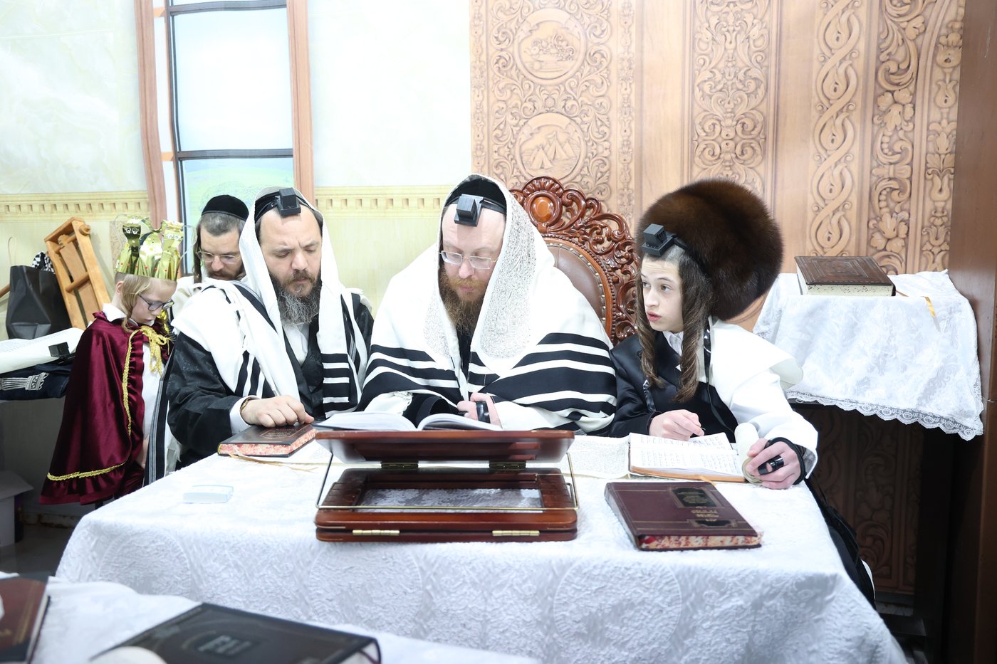 פורים בחצה"ק ספינקא בית שמש