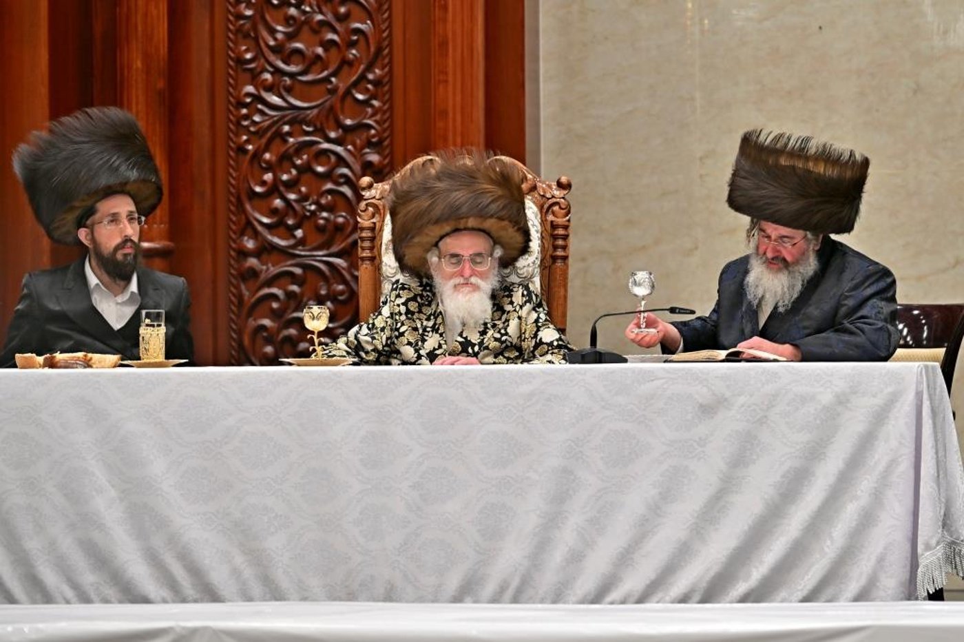 פורים בחצה"ק ויזניץ