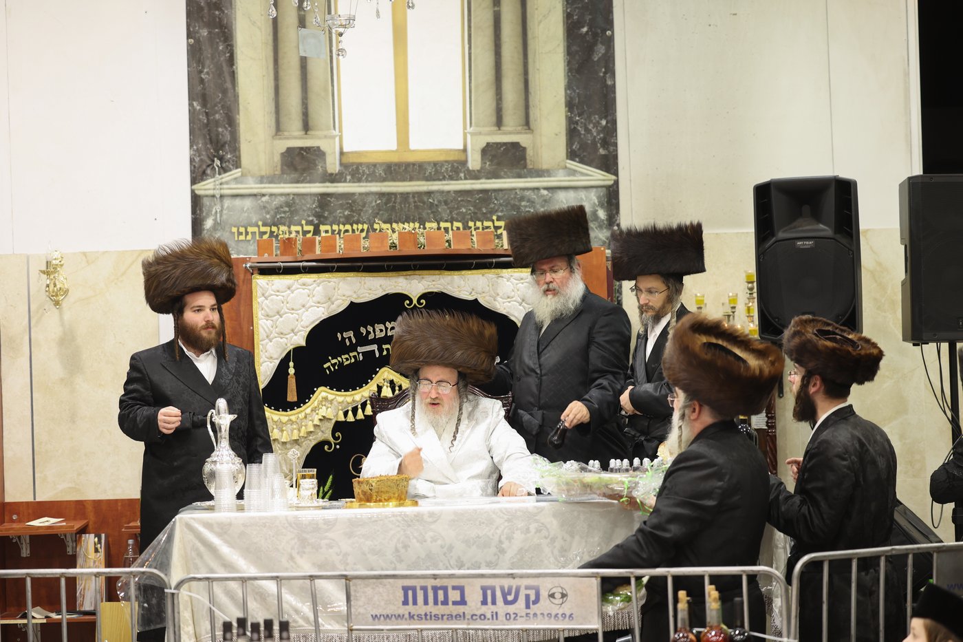 פורים בחצה"ק ביאלה ב"ב