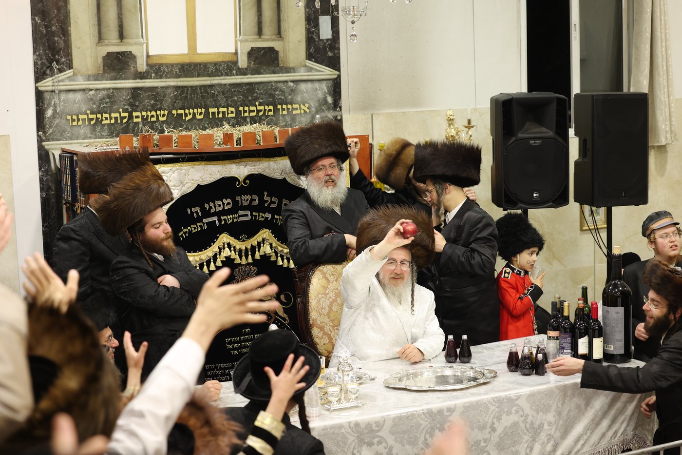 פורים בחצה"ק ביאלה ב"ב