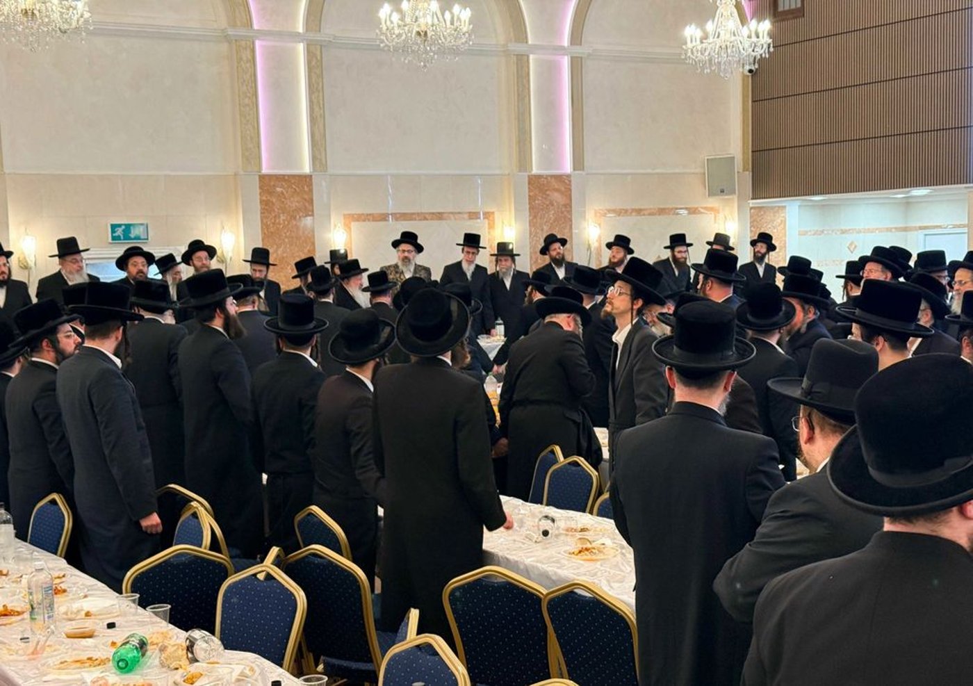 האדמו"ר מויז'ניץ לונדון בהילולת הישועות משה