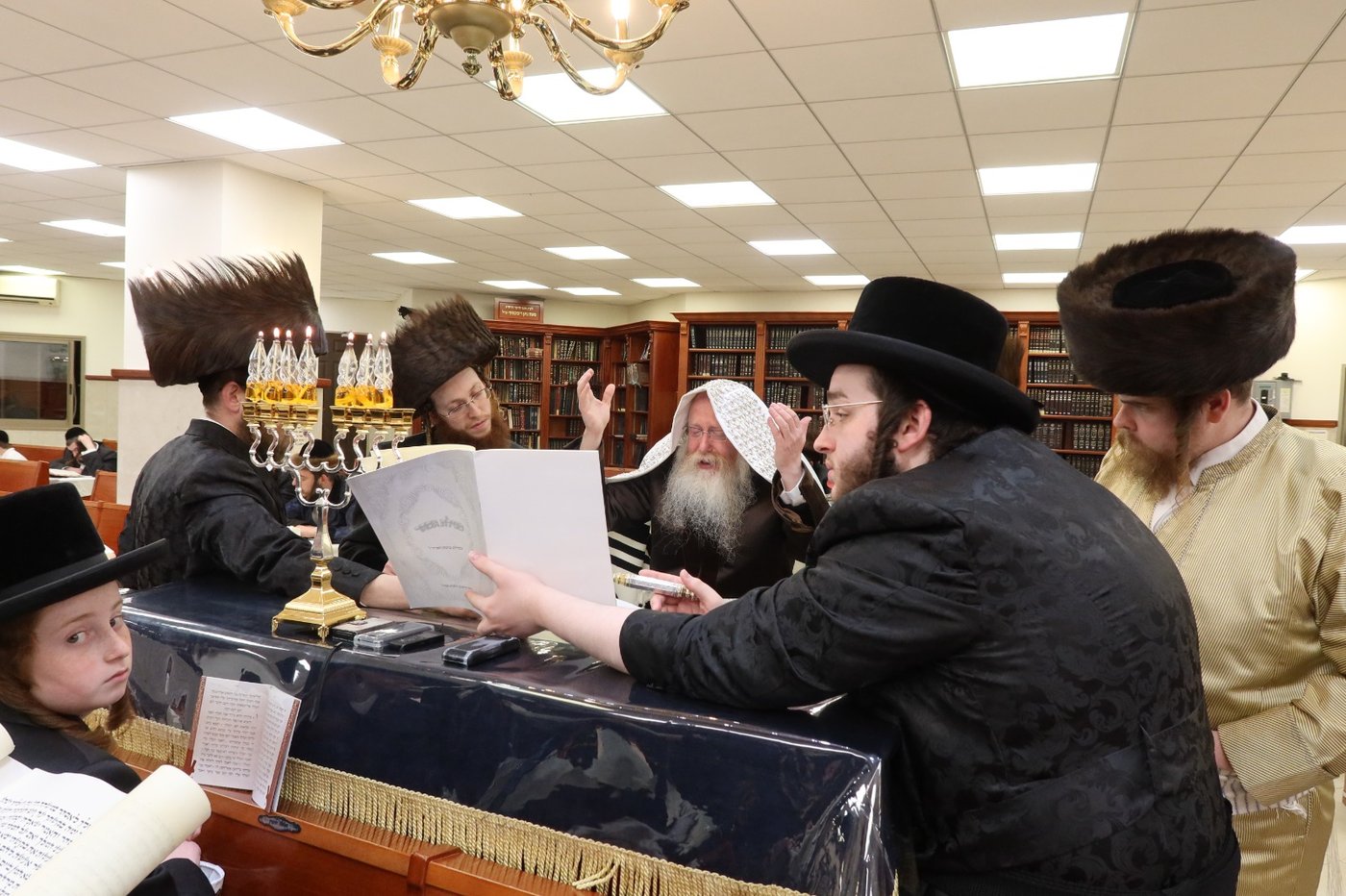 פורים בחצה"ק קרעטשניף קריית גת