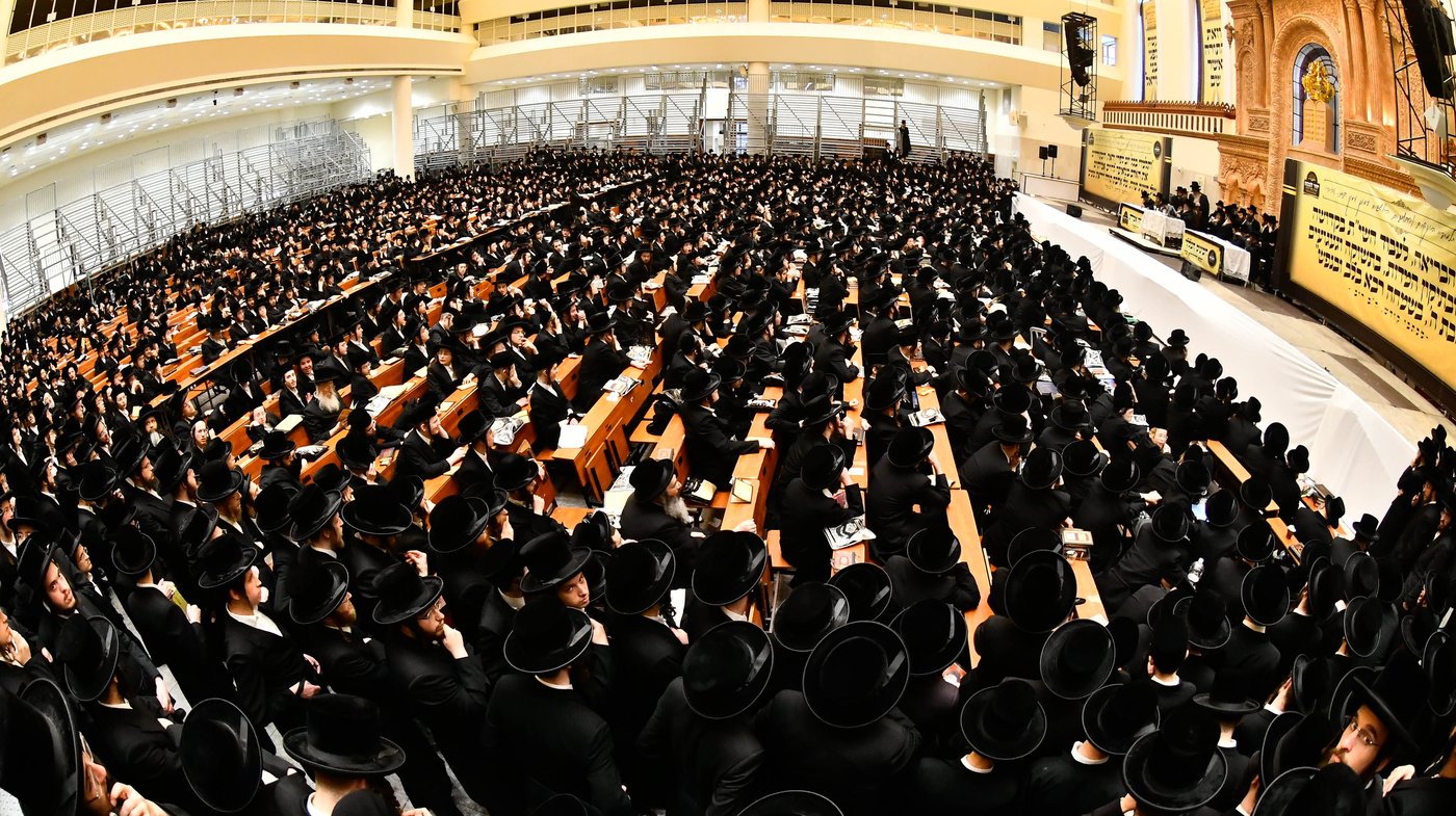 הילולא קדישא בויז'ניץ