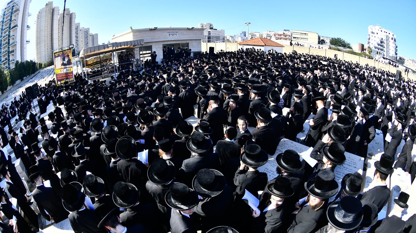 הילולא קדישא בויז'ניץ