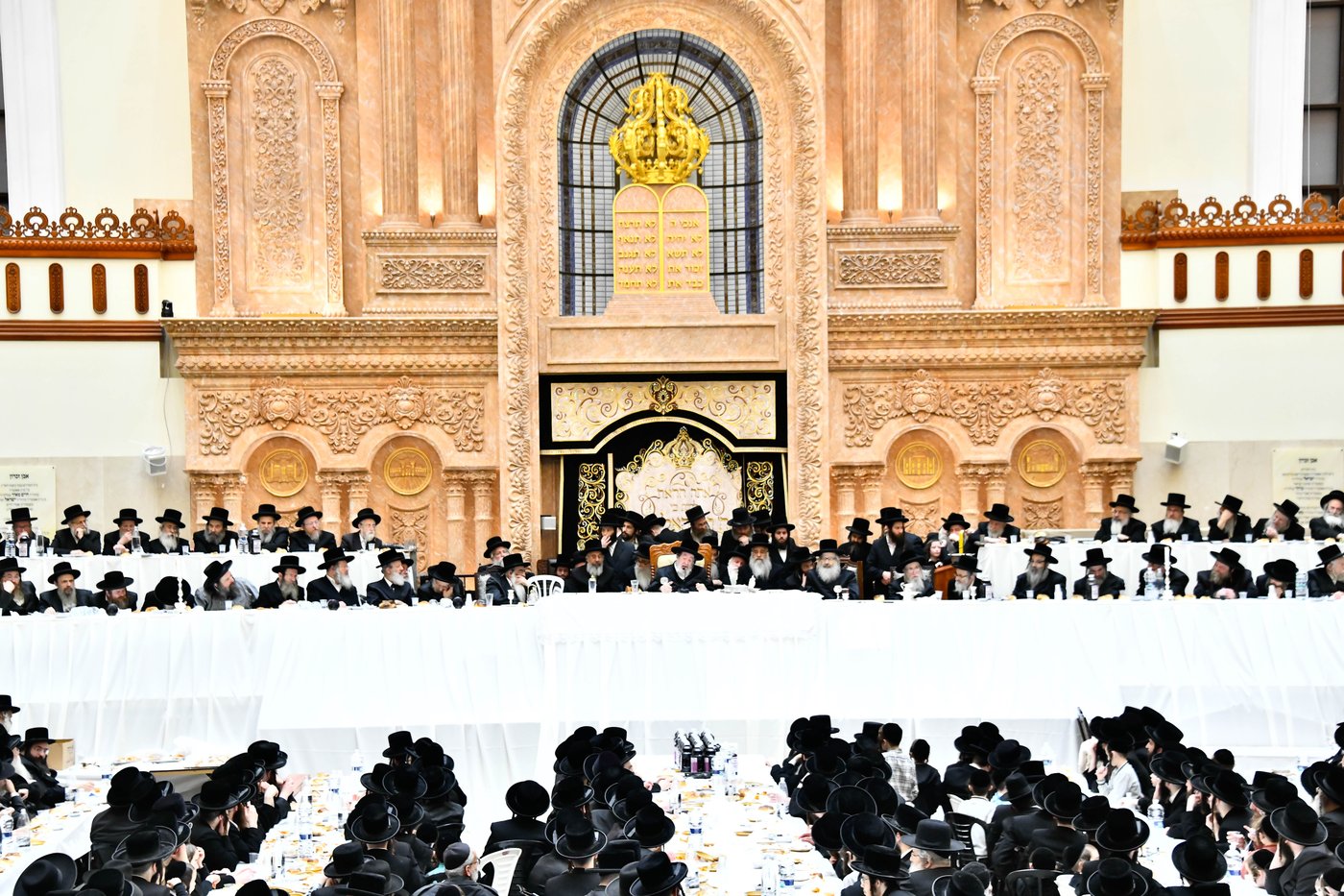 הילולא קדישא בויז'ניץ