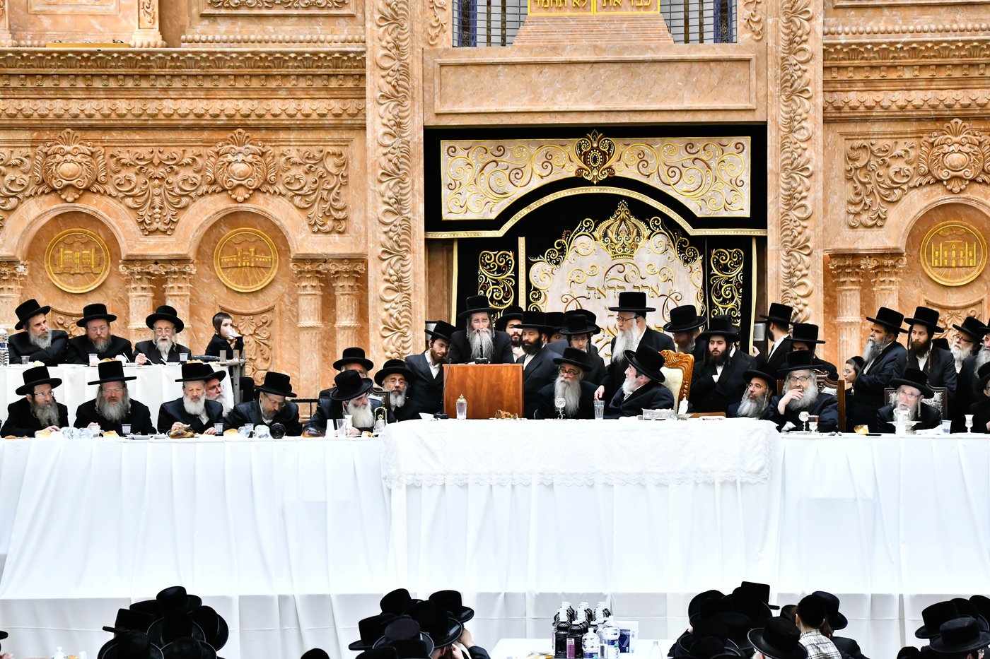 הילולא קדישא בויז'ניץ