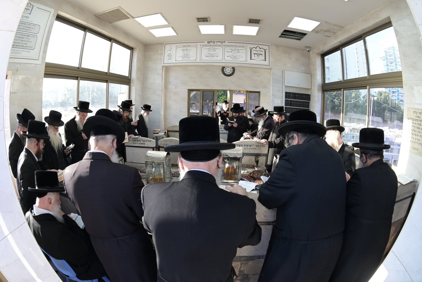 הילולא קדישא בויז'ניץ