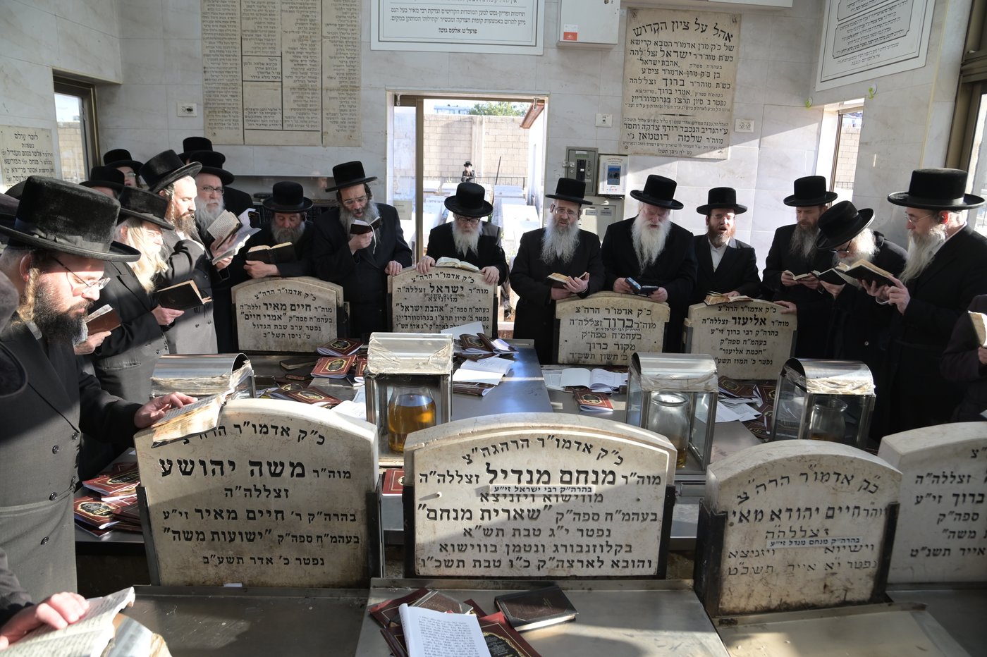 הילולא קדישא בויז'ניץ